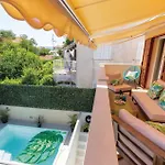 Two-bedroom In Σπίτι διακοπών *