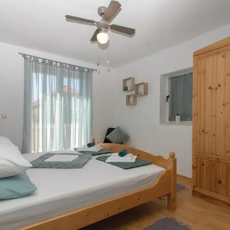 Tatil Evi Amazing In With Wifi Orebić