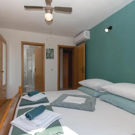 Tatil Evi Amazing In With Wifi Orebić