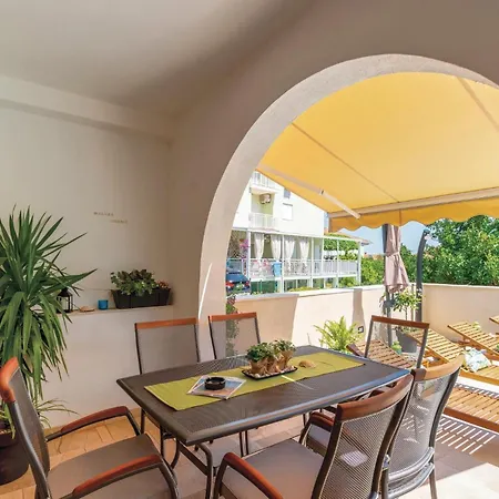 Casa de Férias Two-bedroom In Orebić