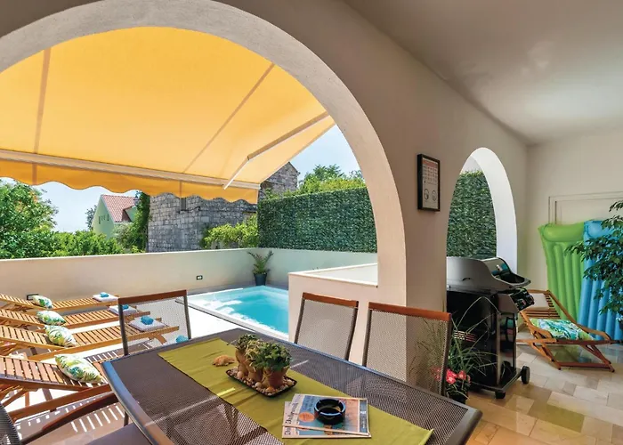 Hébergement de vacances Two-bedroom In