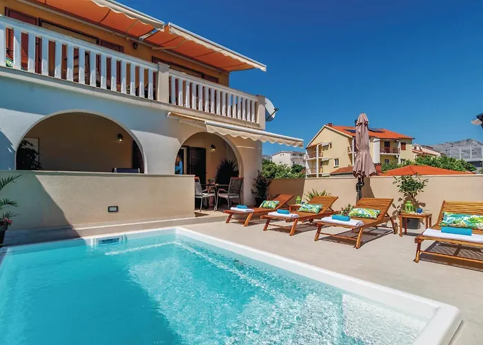 Two-bedroom In Hébergement de vacances Orebić