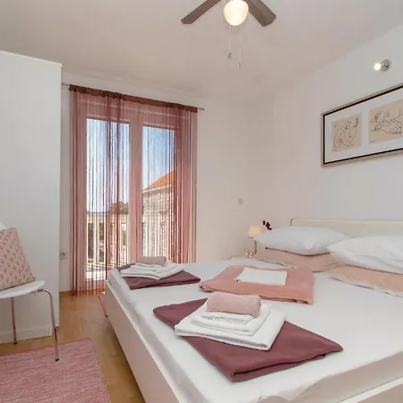 Casa vacanze Two-bedroom In *